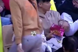 导播真是有一双善于发现美的眼睛，这必须加鸡腿！